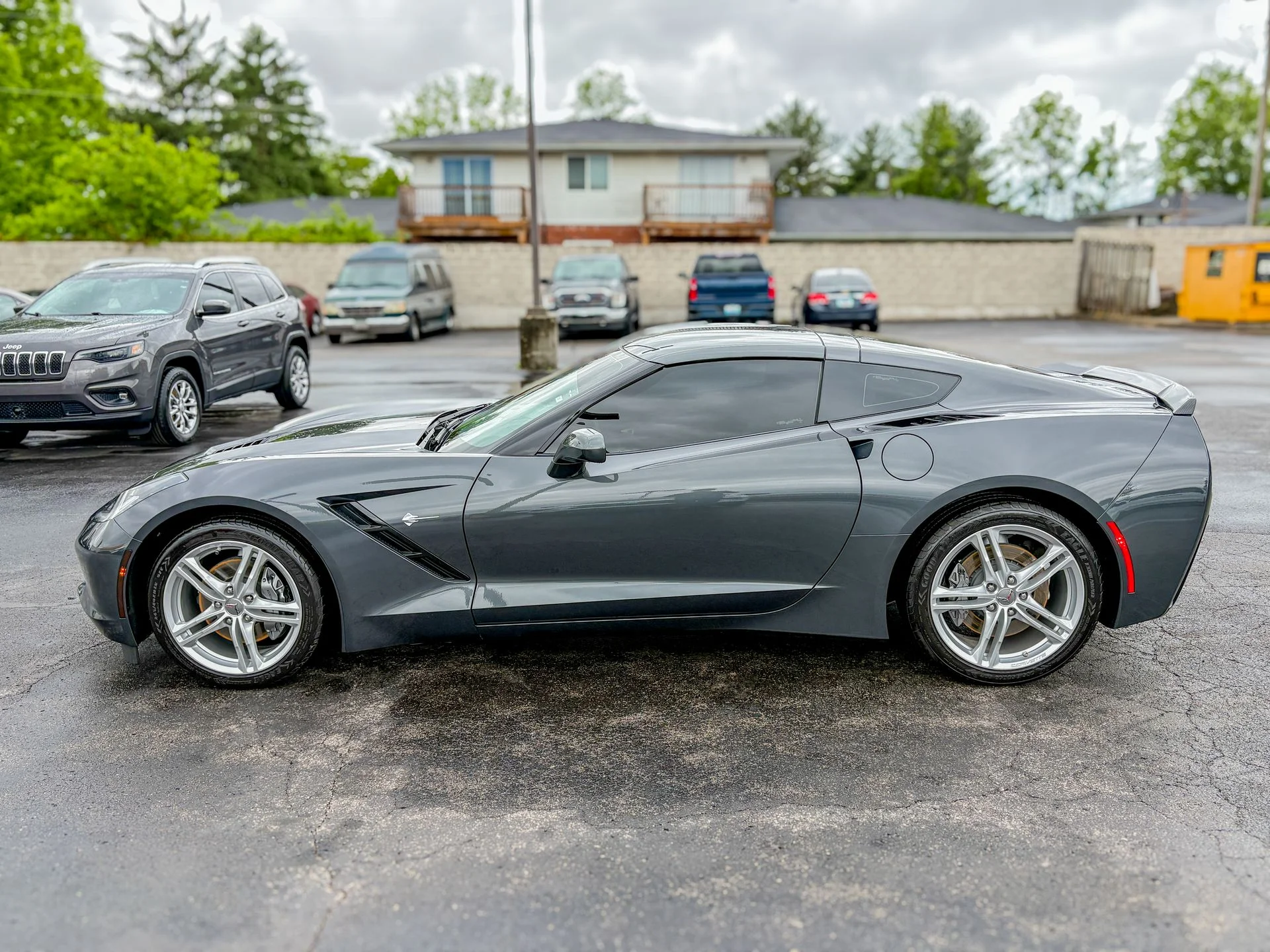 Used 2017 Gray Chevrolet Stingray image 9