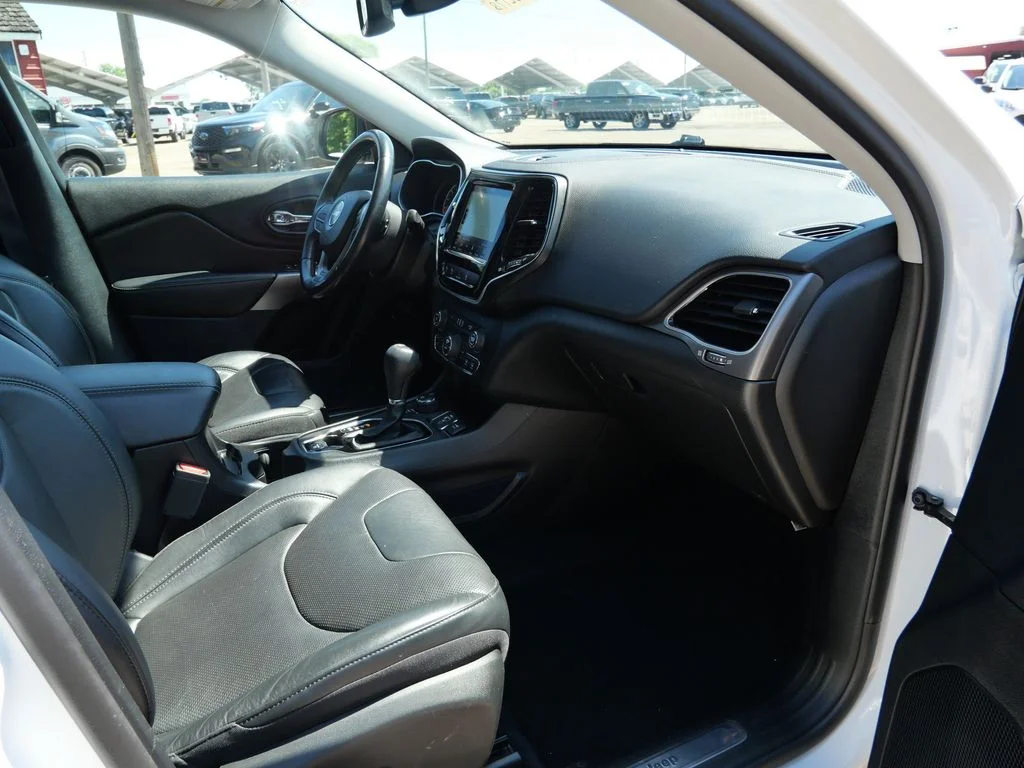 Certified Used 2021 White Jeep Limited image 11