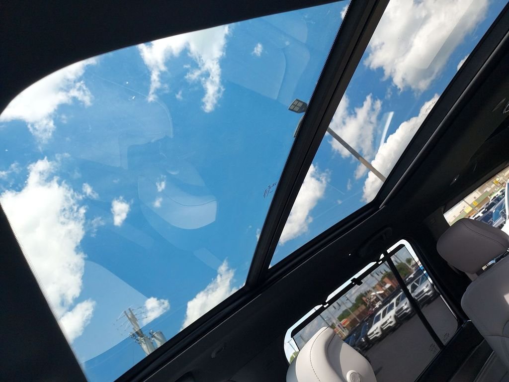 New 2026 High Gloss Black Exterior Paint Jeep Limited Reserve image 28
