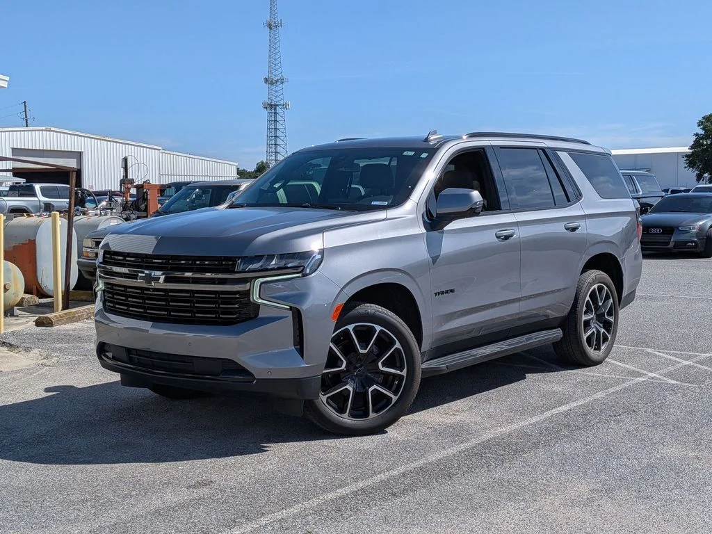 Used 2022 Gray Chevrolet RST image 1