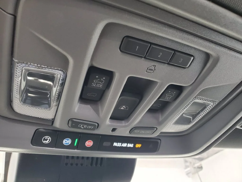 New 2026 Onyx Black GMC Elevation image 21