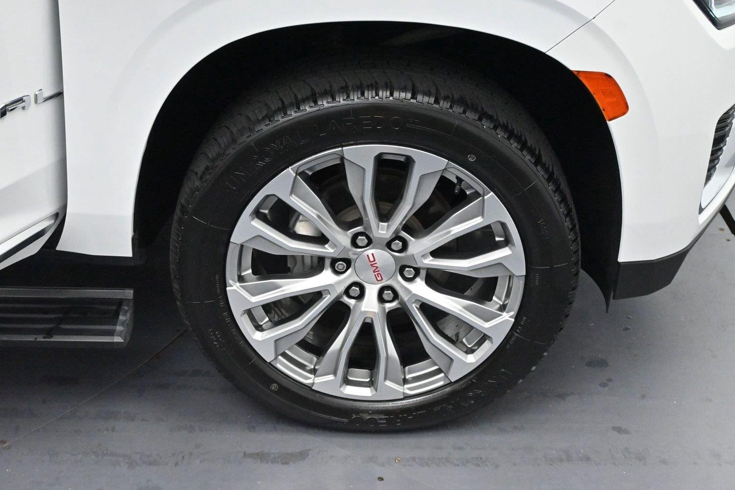 Used 2021 Summit White GMC Denali image 40