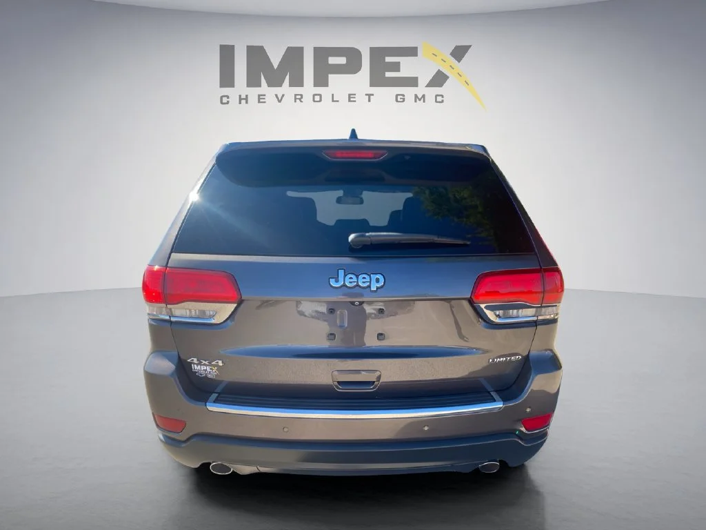 Used 2014  Jeep Limited image 4