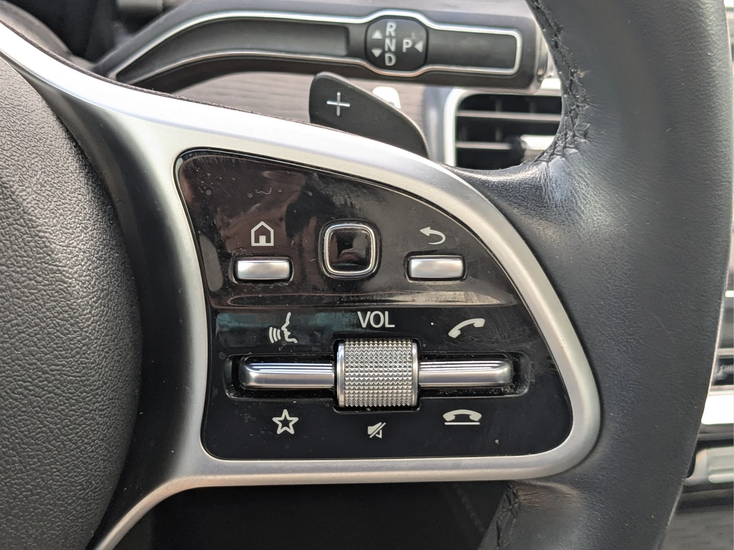 Used 2021 Obsidian Black Metallic Mercedes-Benz GLS 450 image 26