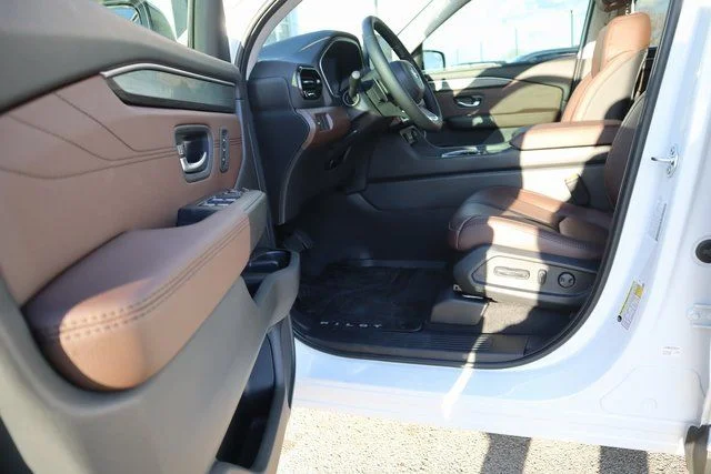 New 2026 Platinum White Pearl Honda AWD Touring Blackout image 14