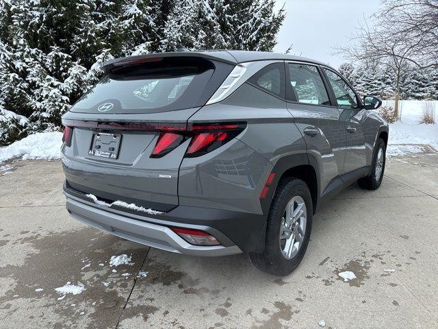 New 2026 Hampton Gray Hyundai SE image 38