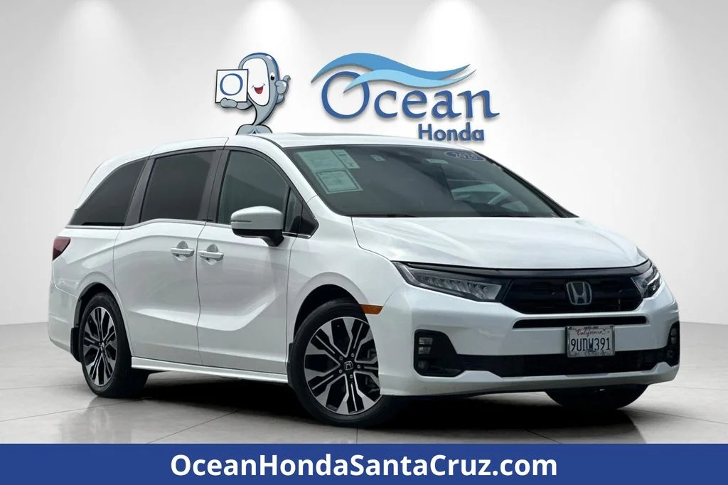 2025 Honda Odyssey Elite's photo