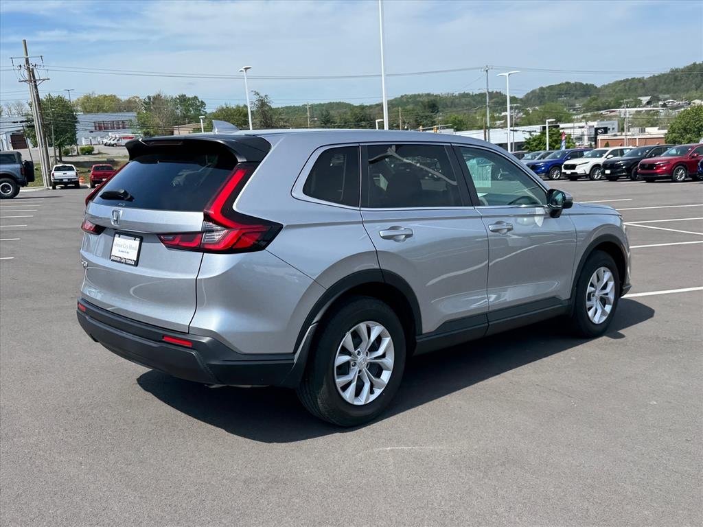 Used 2025 Solar Silver Metallic Honda LX image 7