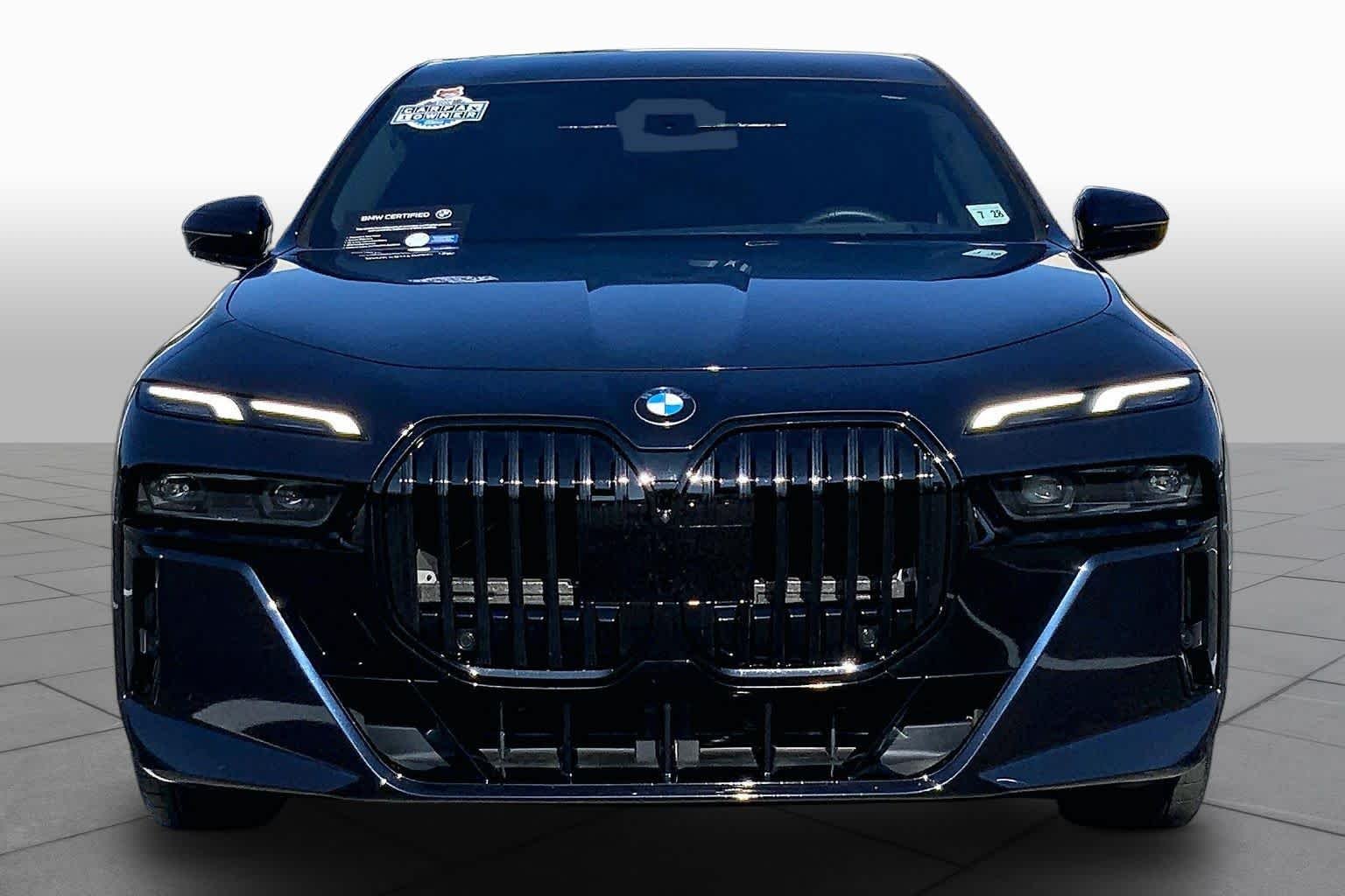 Certified Used 2023 Carbon Black Metallic BMW 740i image 3