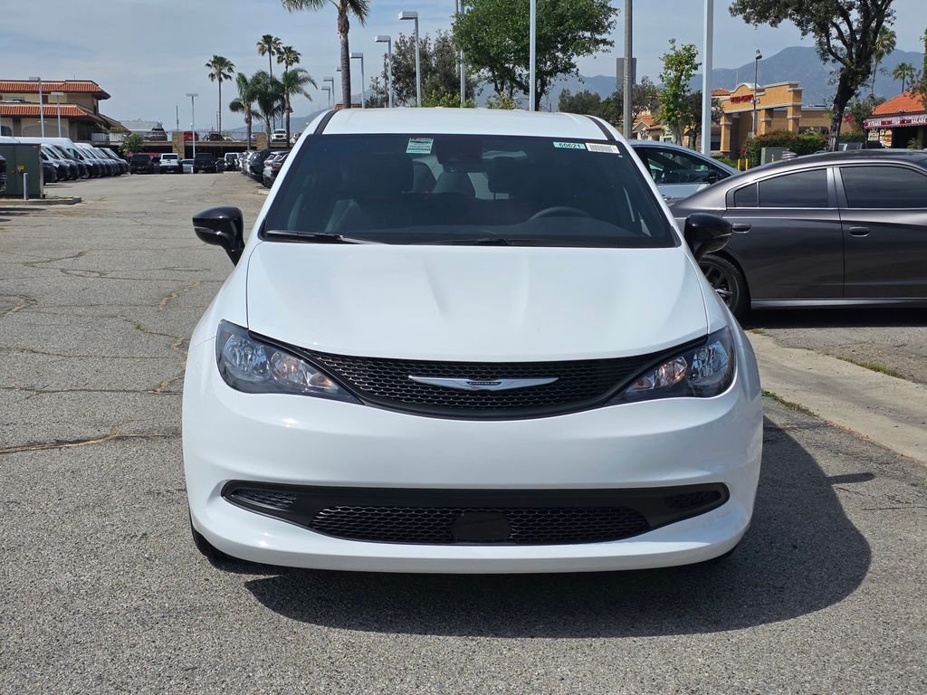 New 2026 Bright White Clear-Coat Exterior Paint Chrysler LX image 2