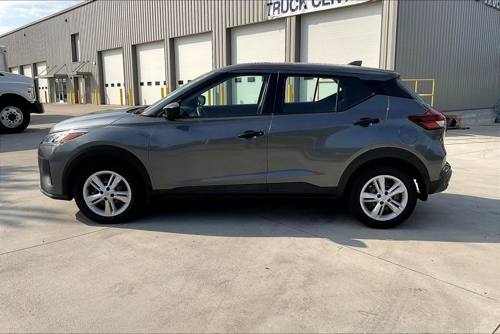 Certified Used 2024 Gun Metallic Nissan S image 8