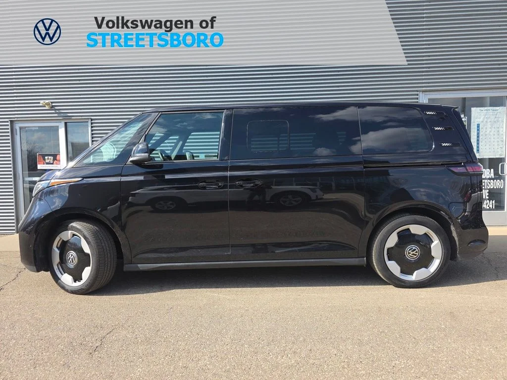 2025 Volkswagen ID. Buzz Pro S's photo