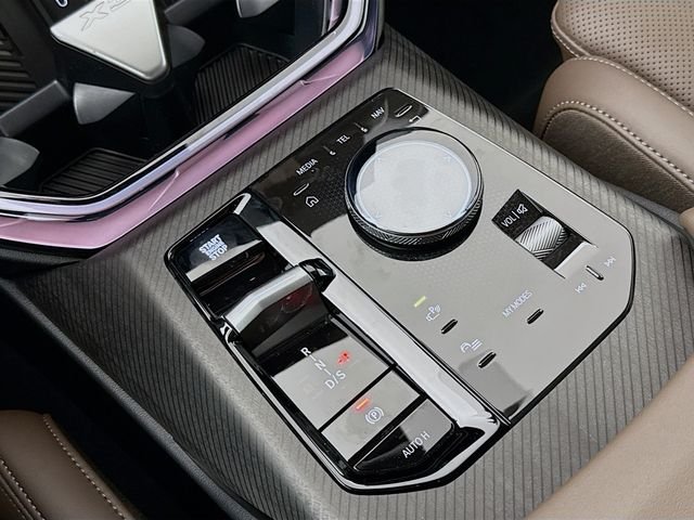 Used 2026 Gray Metallic BMW 30 xDrive image 17
