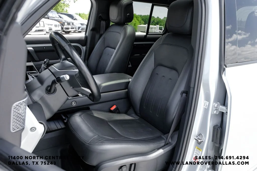 Used 2022 Hakuba Silver Metallic Land Rover XS Edition image 32