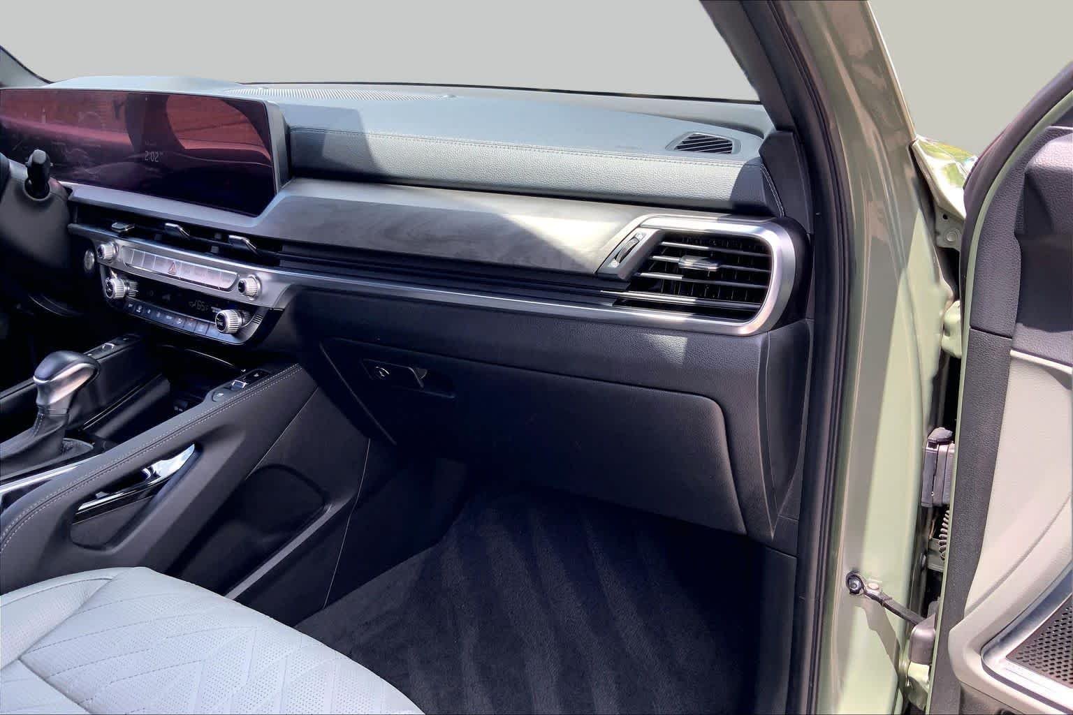 Used 2024 Jungle Green Kia SX X-Line image 19