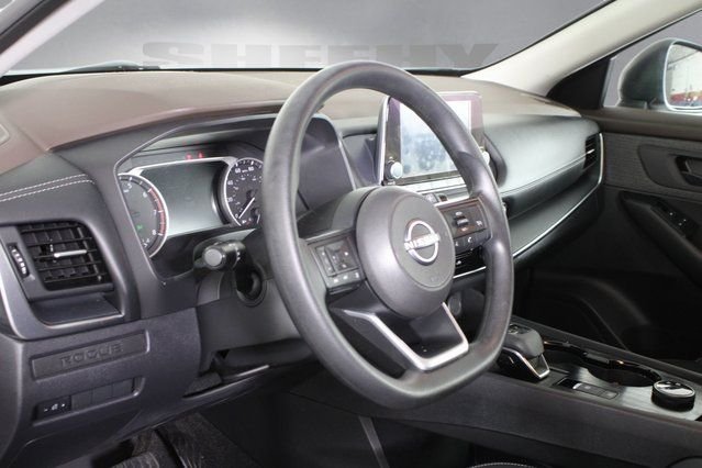Used 2023 White Nissan S image 3