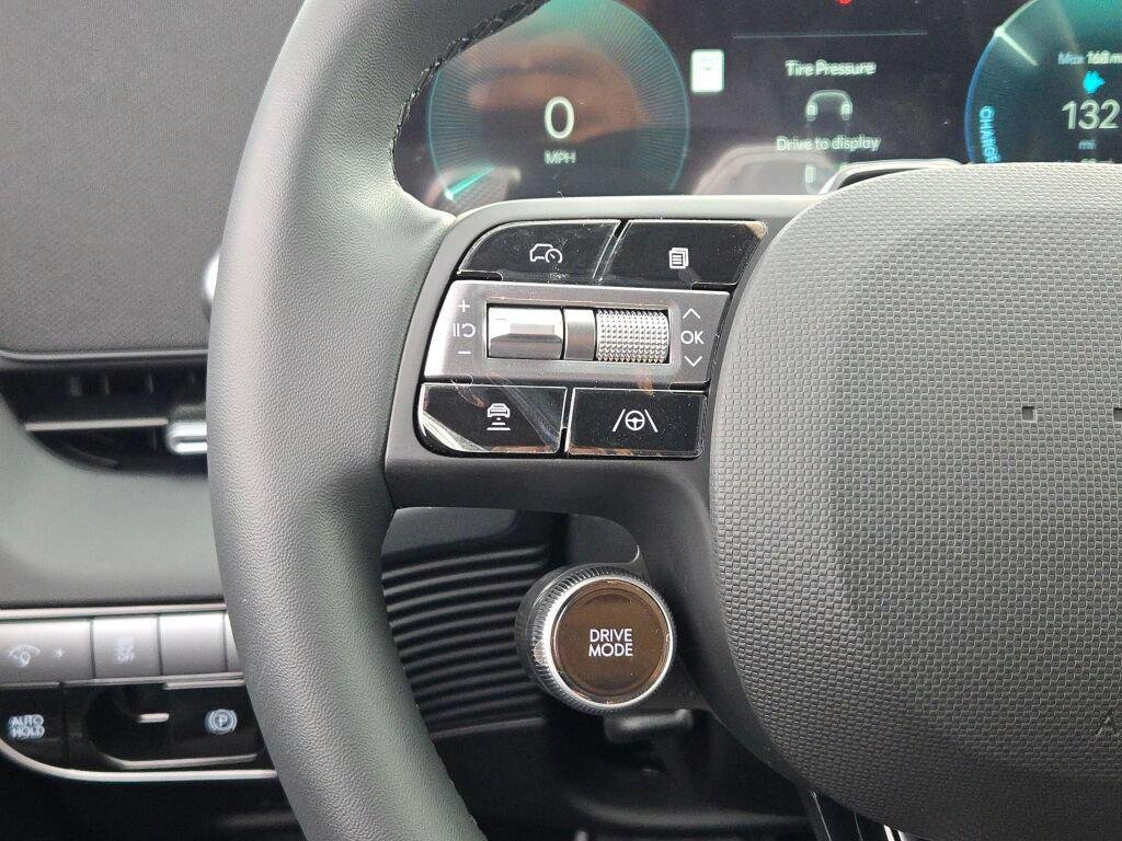 New 2027 Abyss Black Hyundai SE image 29