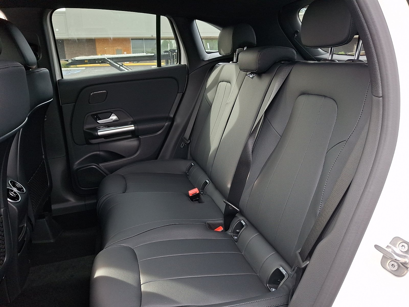 New 2026 Polar White Mercedes-Benz GLA 250 image 8