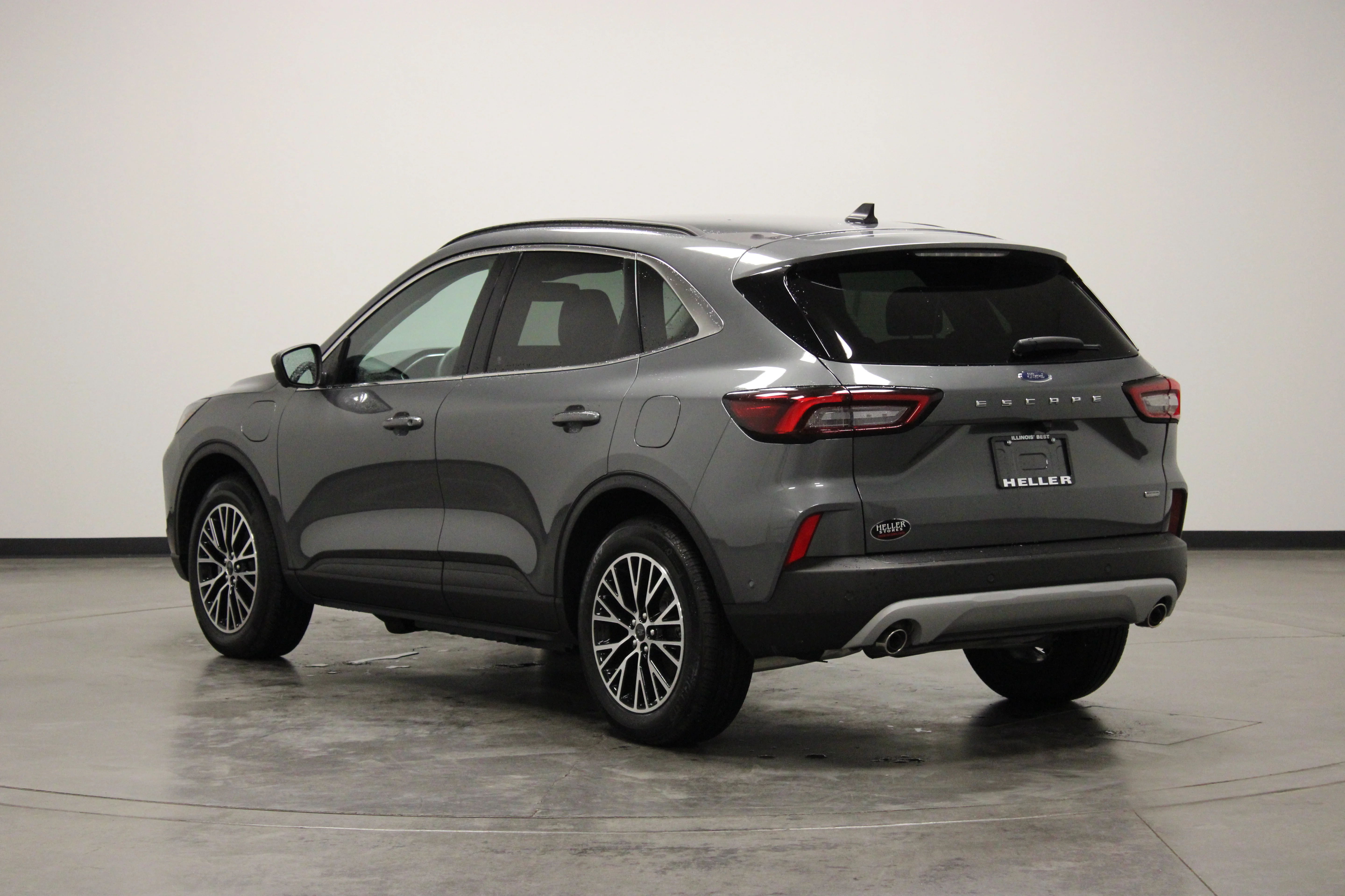 Used 2023 Gray Metallic Ford PHEV image 6