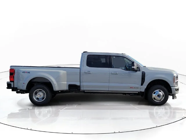 New 2026 Avalanche Ford Platinum image 4