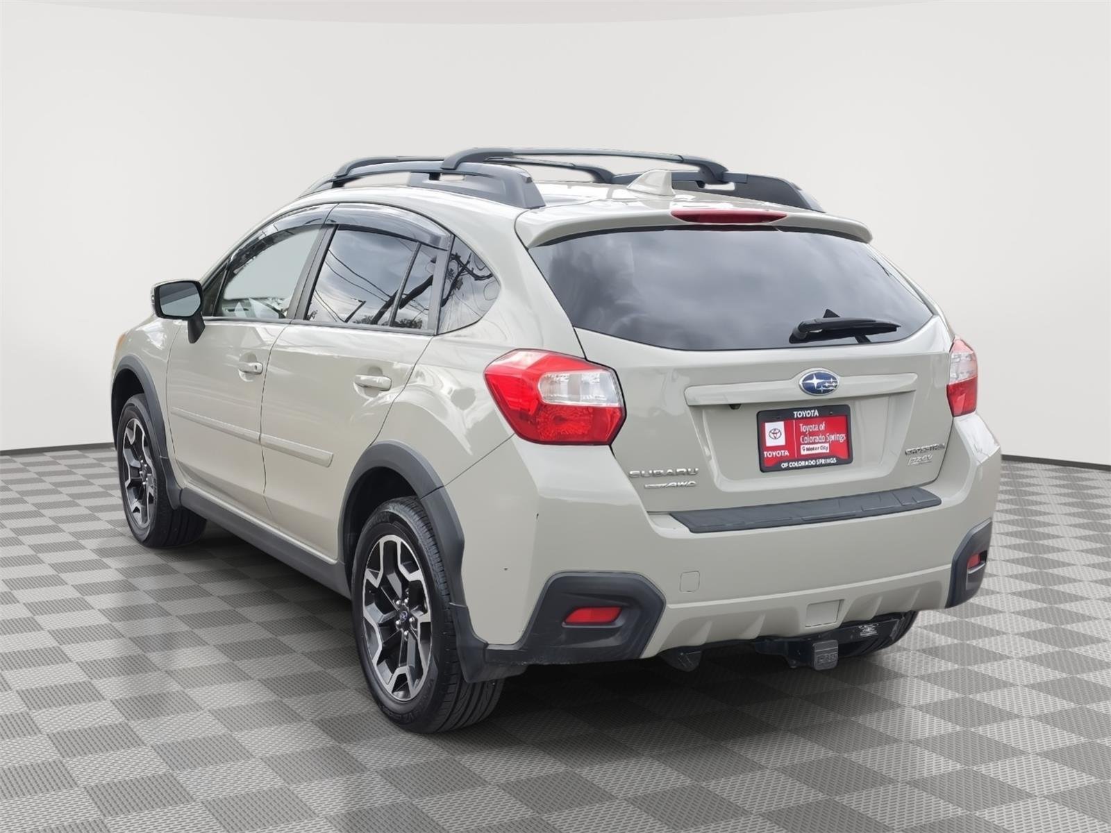 Used 2016 Desert Khaki Subaru Limited image 15