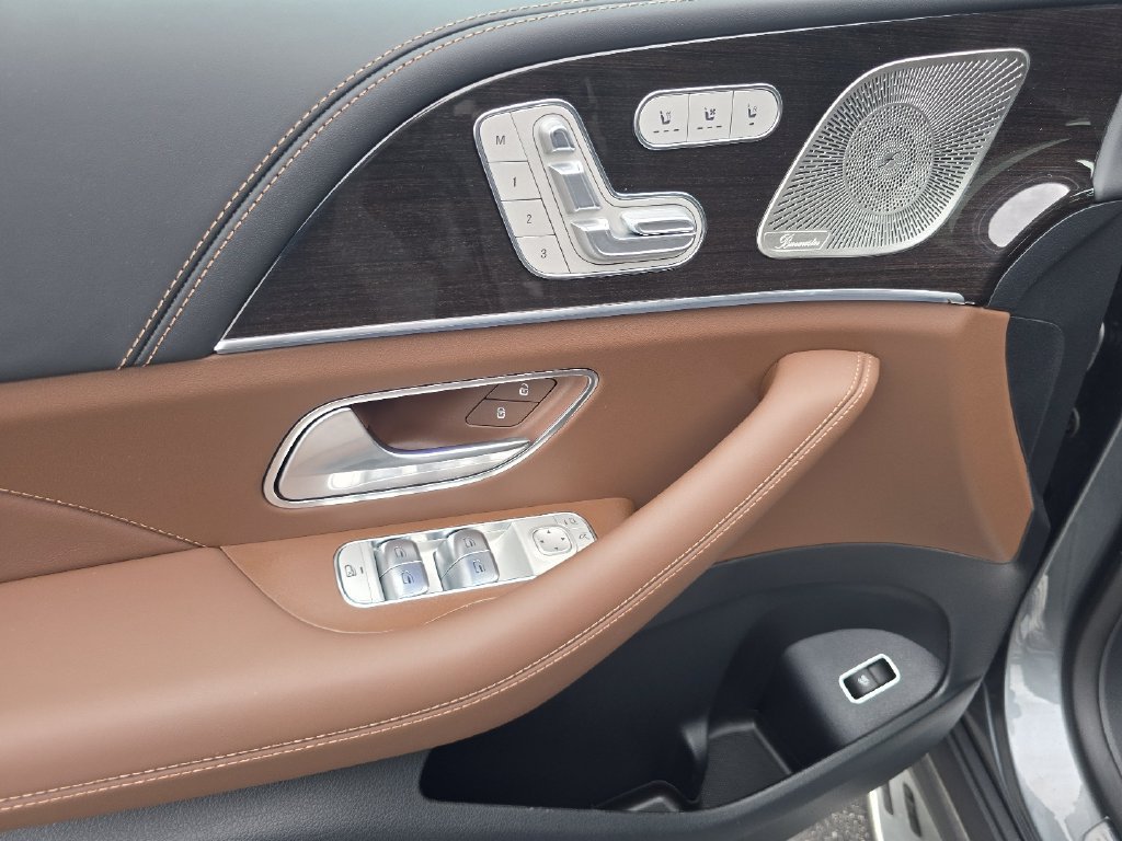 New 2026 Selenite Grey Metallic Mercedes-Benz AMG® GLE 53 4MATIC+ Coupe image 85
