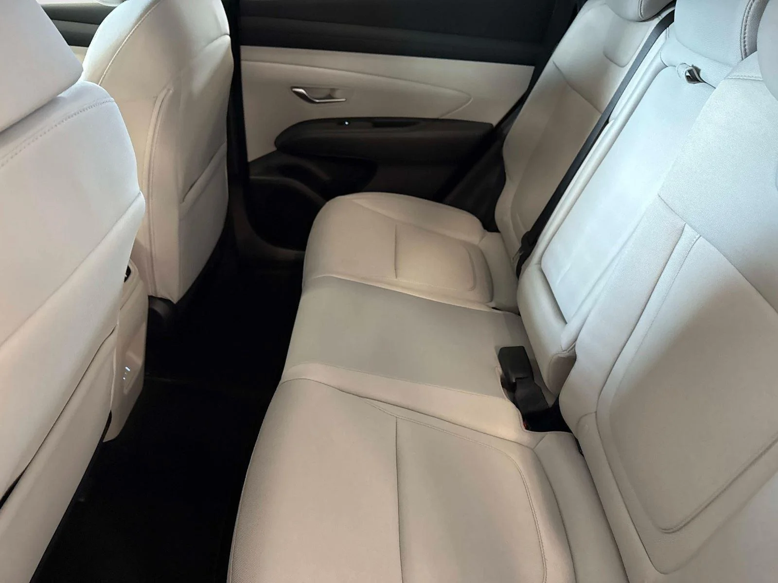New 2025 Creamy White Pearl Hyundai SEL image 13