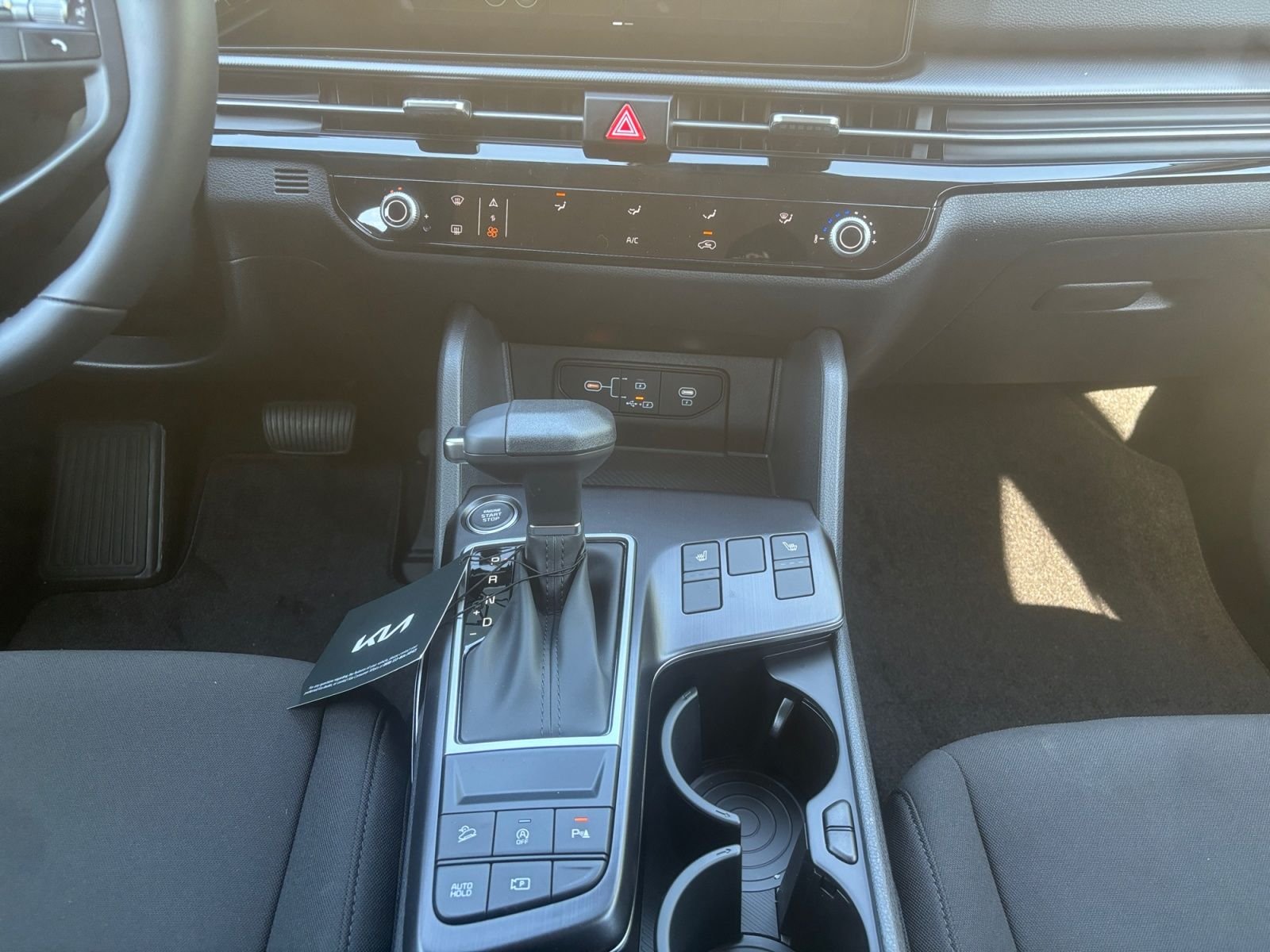 New 2026 Glacial White Pearl Kia LX image 11