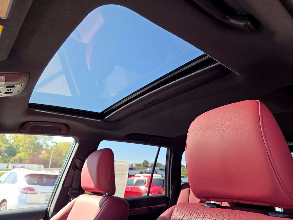 Used 2023 Gray Pearl Lexus 460 Premium image 8