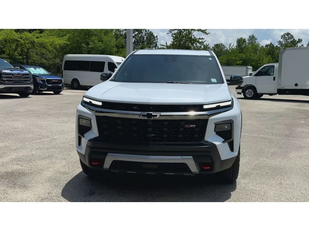 Used 2026 Polar White Tricoat Chevrolet Z71 image 3
