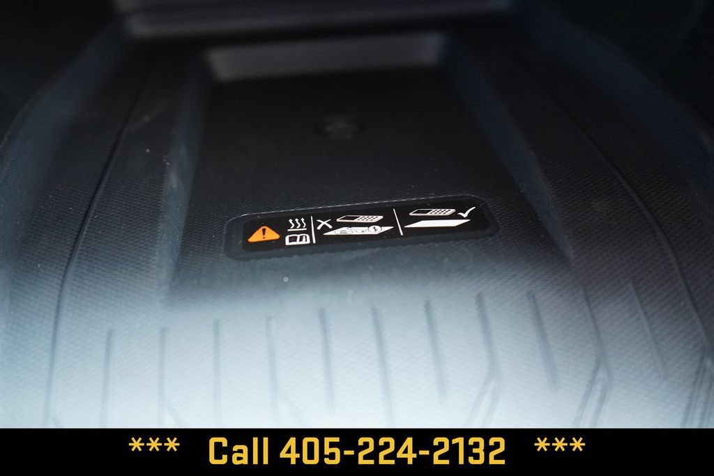 2025 Chevrolet Equinox EV RS - Photo 32
