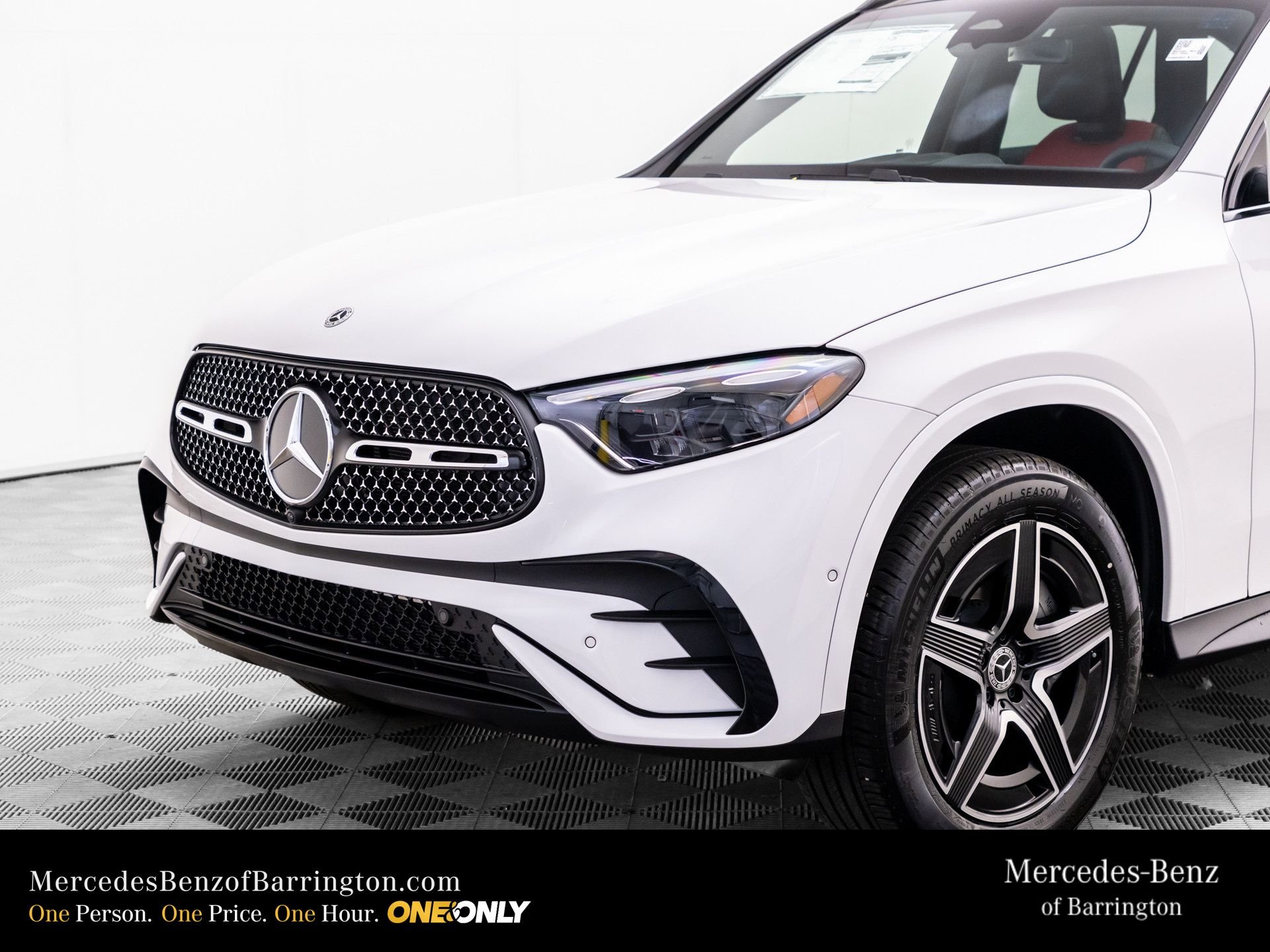 New 2026 MANUFAKTUR Moonlight White Metallic Mercedes-Benz GLC 300 image 38