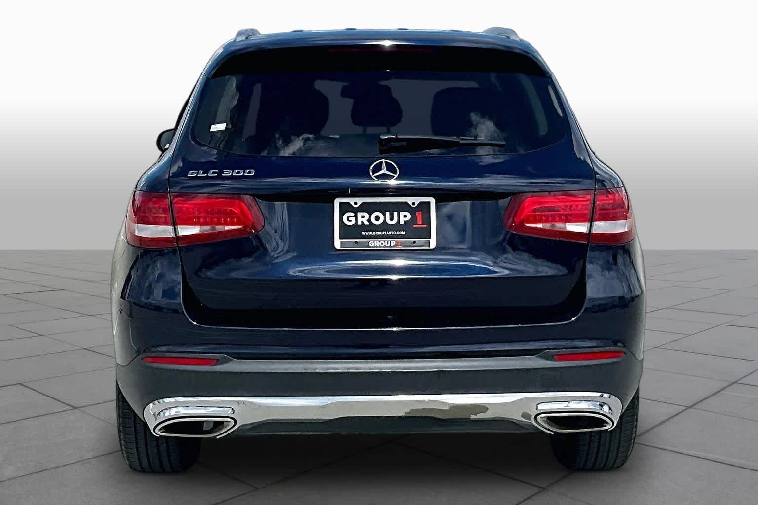 Used 2017 Lunar Blue Metallic Mercedes-Benz GLC 300 image 4