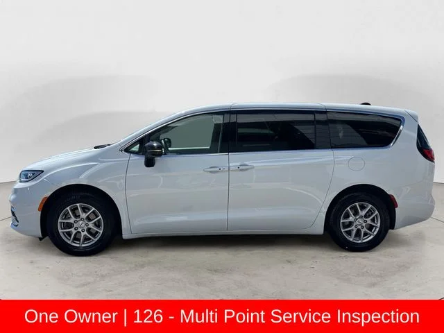 Used 2024 White Chrysler Touring L image 2