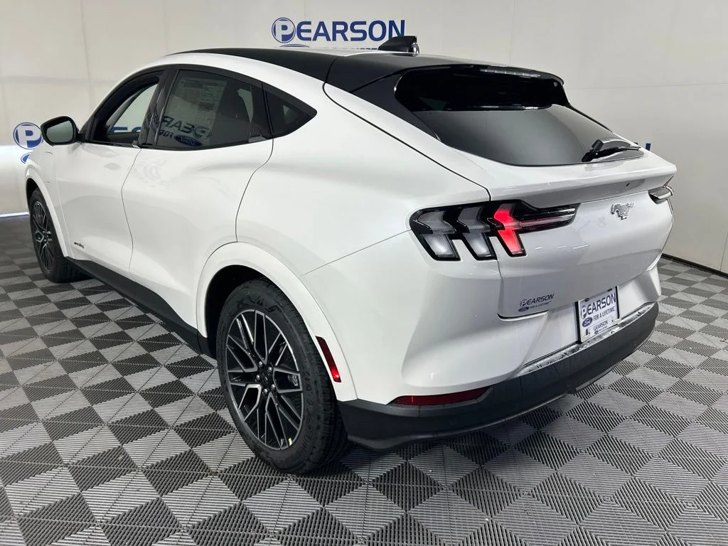 New 2026 Star White Metallic Tri-coat Ford Premium image 11