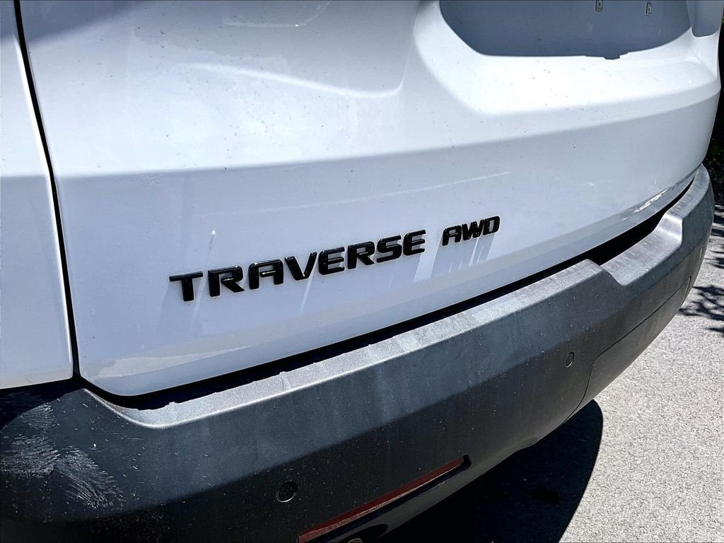 Used 2023 White Chevrolet RS image 28