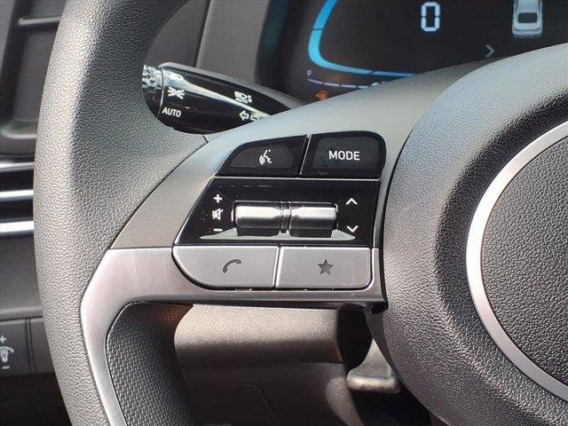 2025 Hyundai Elantra SE - Photo 11