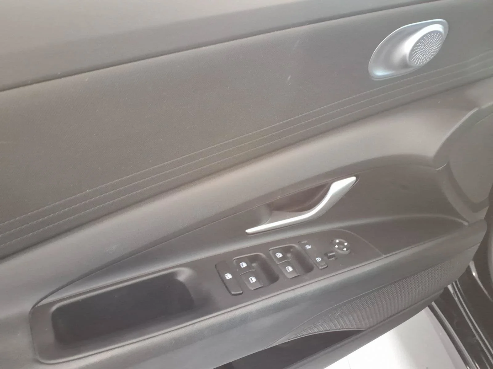 Used 2023 Phantom Black Hyundai SEL image 12