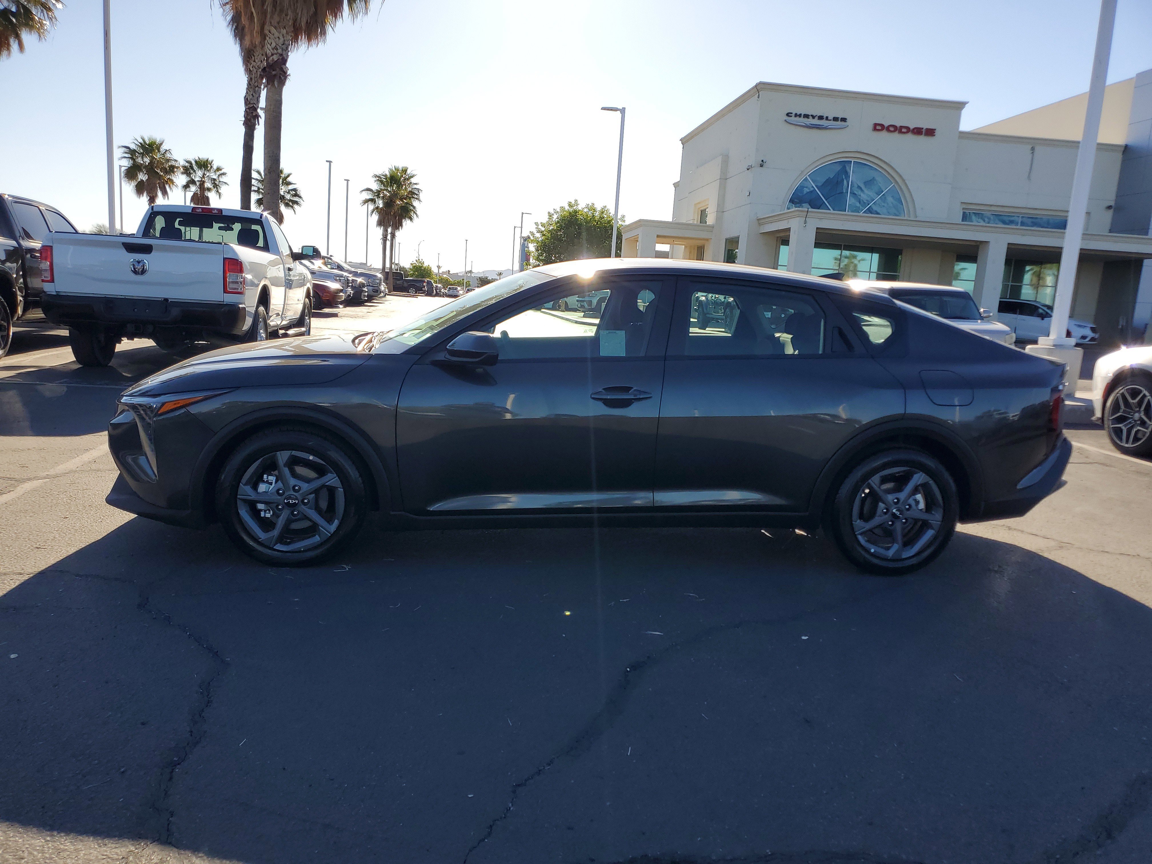 Used 2025 Gray Kia LXS image 6