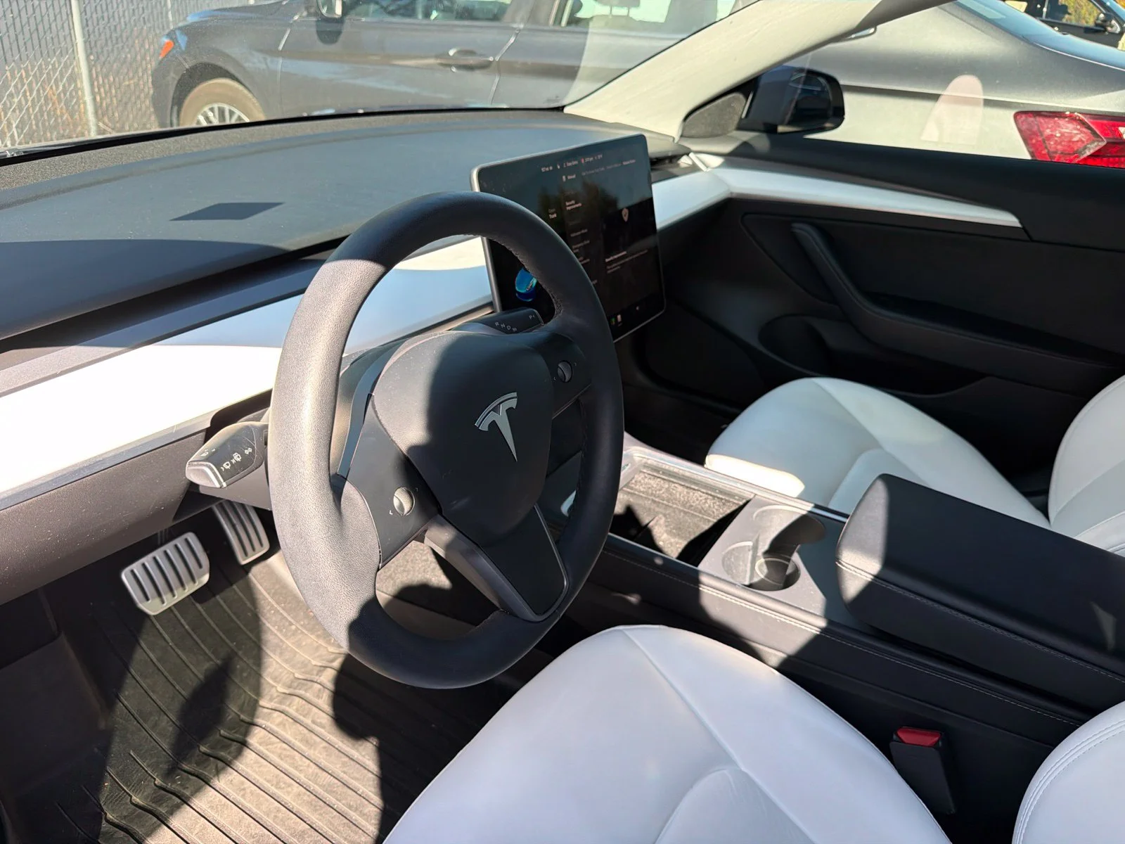 Used 2022 Deep Blue Metallic Tesla Performance image 9