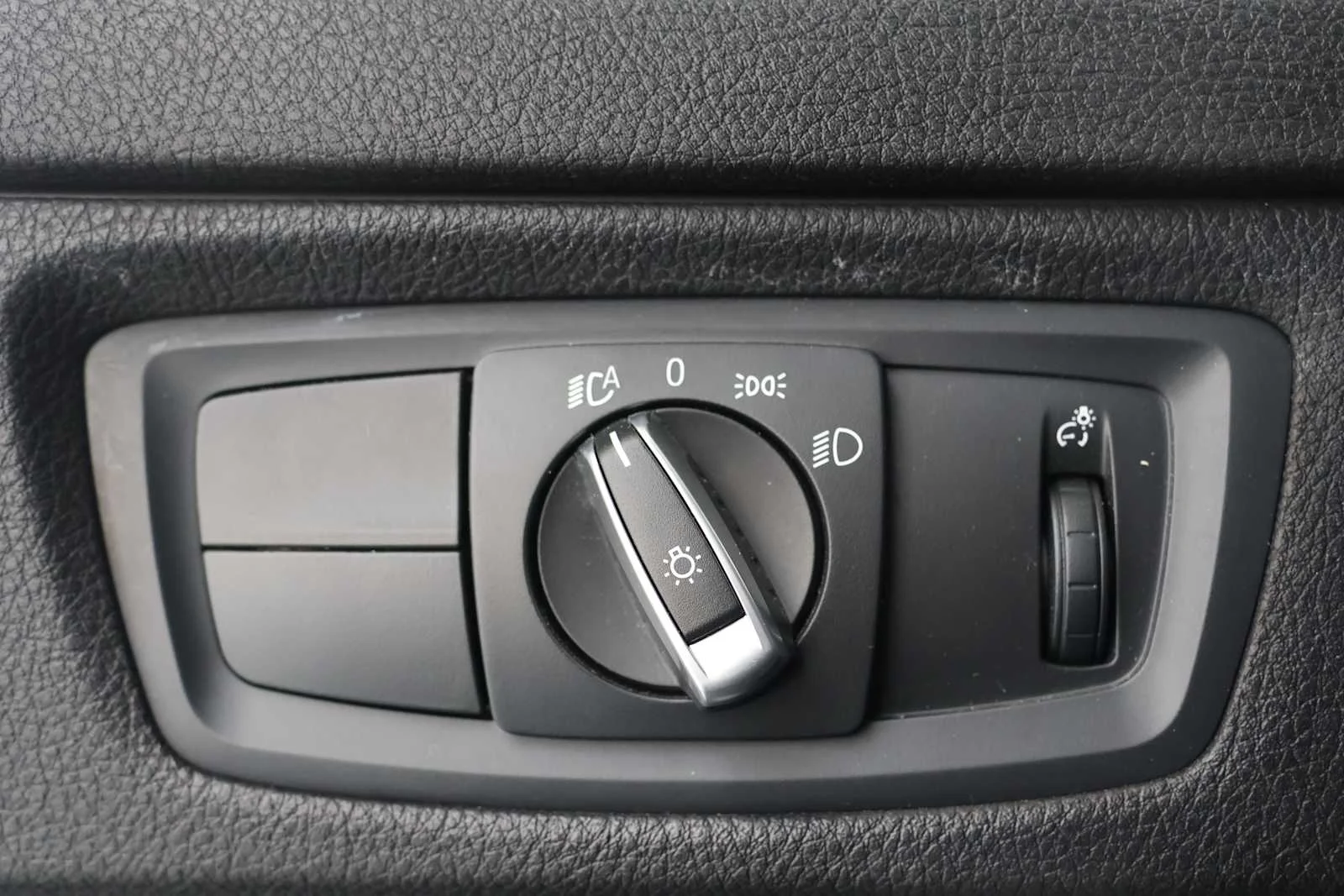 Used 2021 Hockenheim Silver Metallic BMW Competition image 22