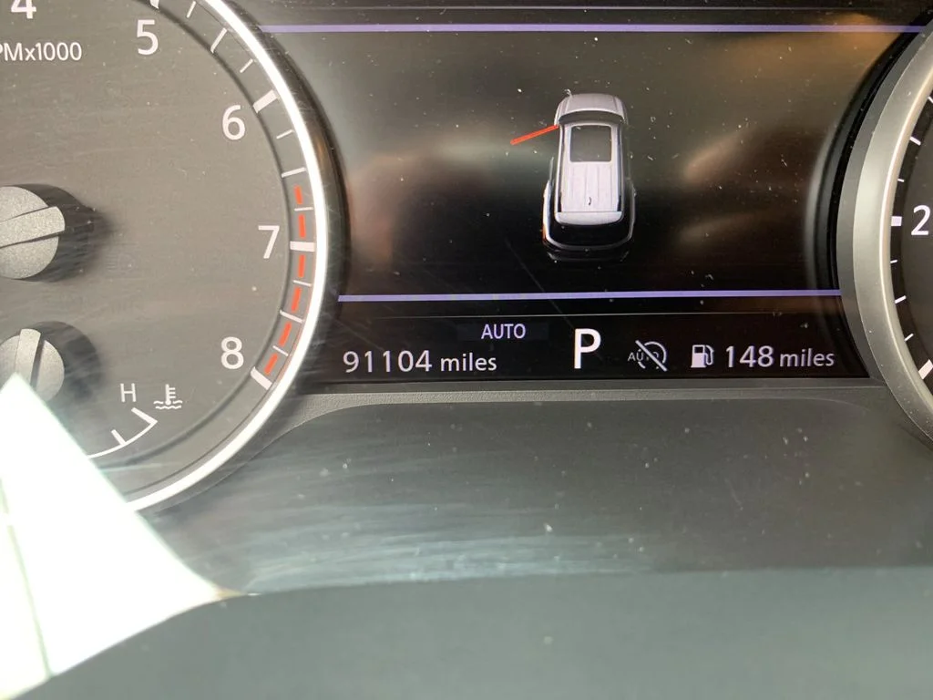 Used 2023 White Nissan SL image 32