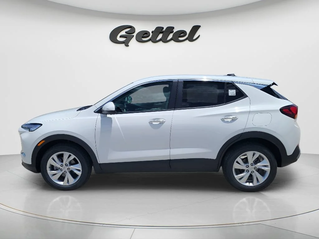 New 2026 Summit White Buick Preferred image 8