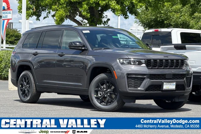 2026 Jeep Grand Cherokee L Laredo Altitude