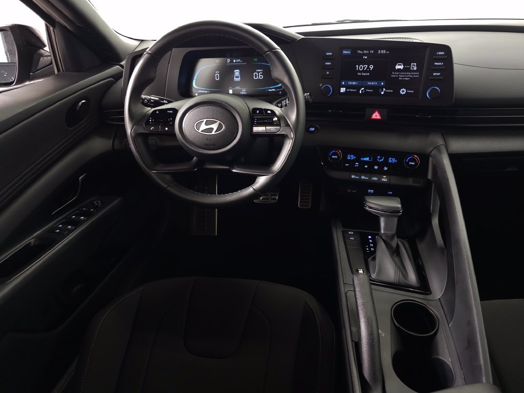 Certified Used 2025 Ecotronic Gray Hyundai SEL Sport image 17
