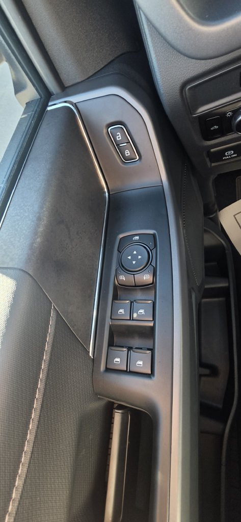 New 2026 Carbonized Gray Metallic Ford XLT image 13