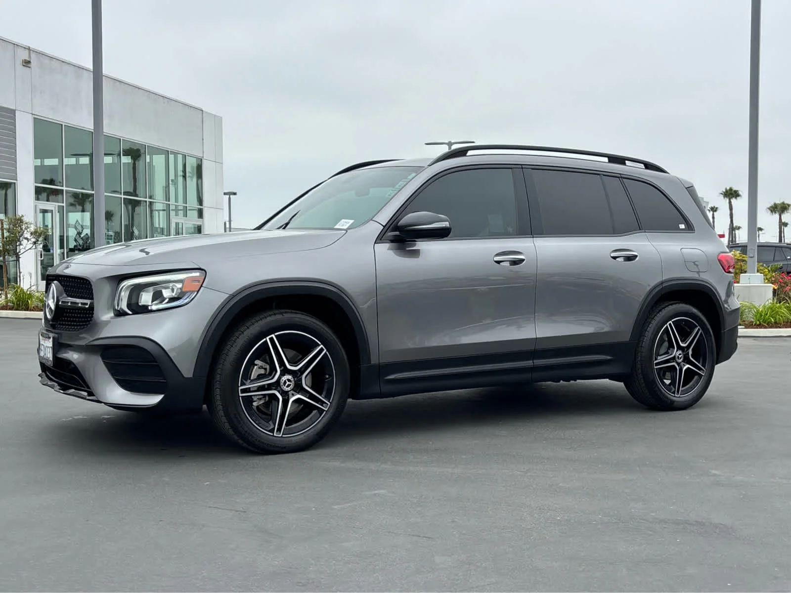 Used 2023 Mountain Grey Metallic Mercedes-Benz GLB 250 image 7