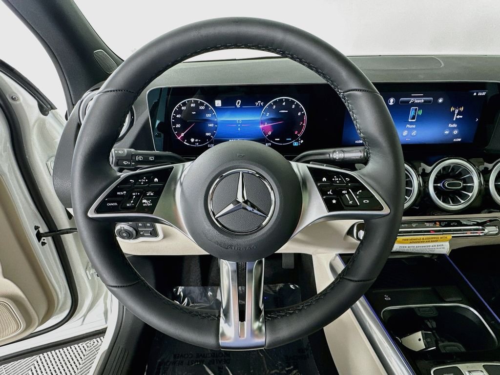 New 2026 Polar White Mercedes-Benz GLA 250 image 11