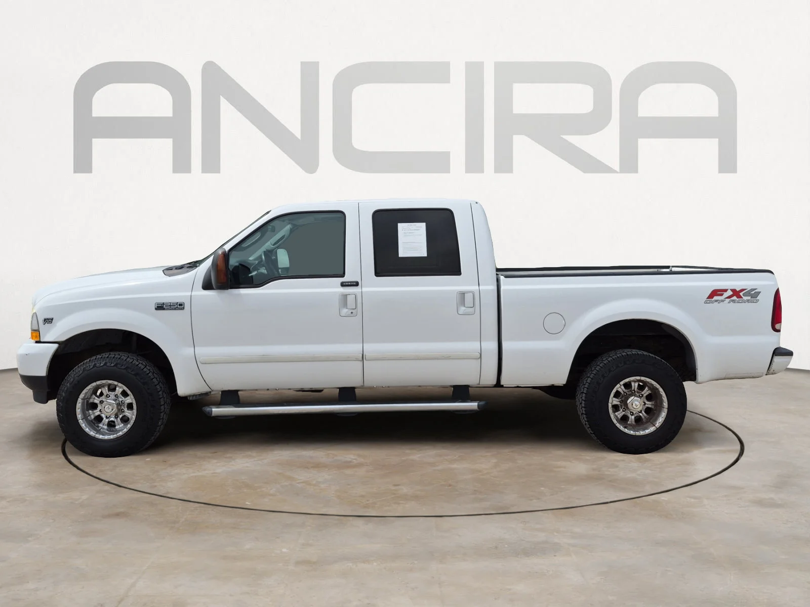 Used 2004 White Ford XL image 7