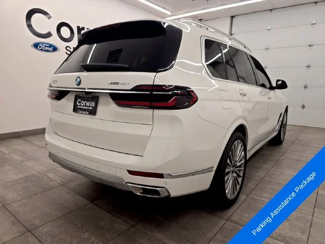 Used 2025 Alpine White BMW xDrive40i image 6